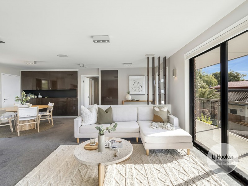 16 Illawarra Road, Blackmans Bay TAS 7052
