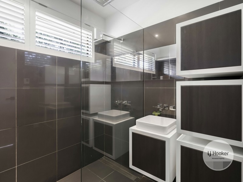 16 Illawarra Road, Blackmans Bay TAS 7052