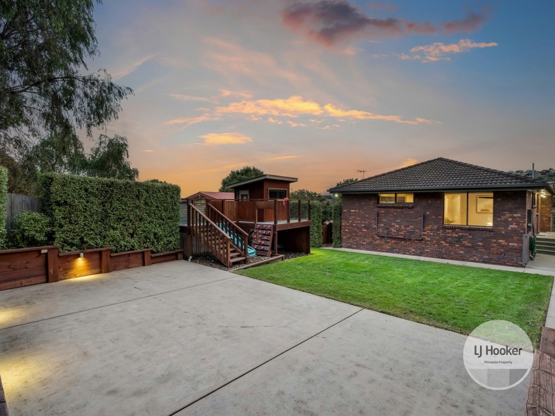 16 Illawarra Road, Blackmans Bay TAS 7052