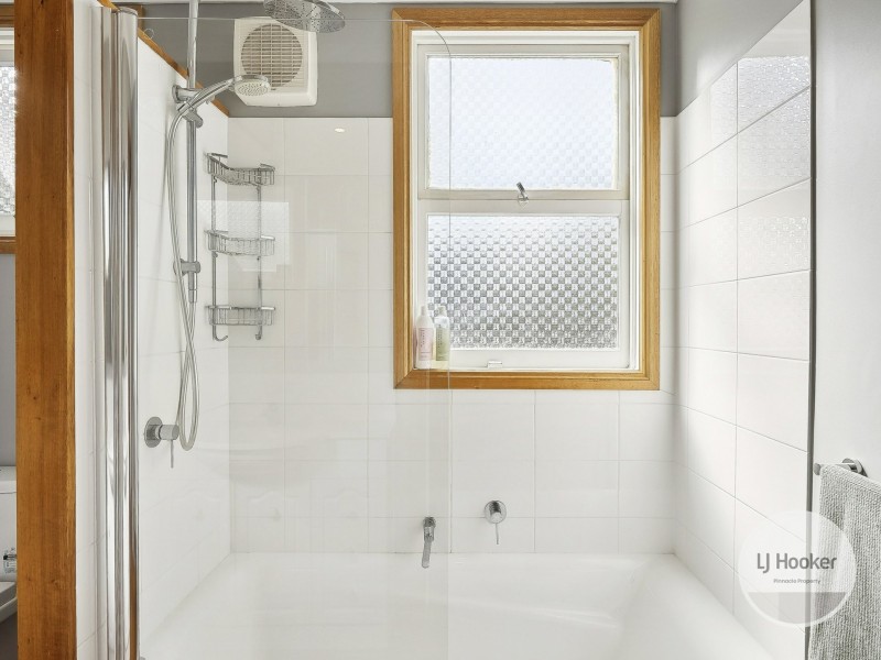 23 Hookey Place, Rokeby TAS 7019