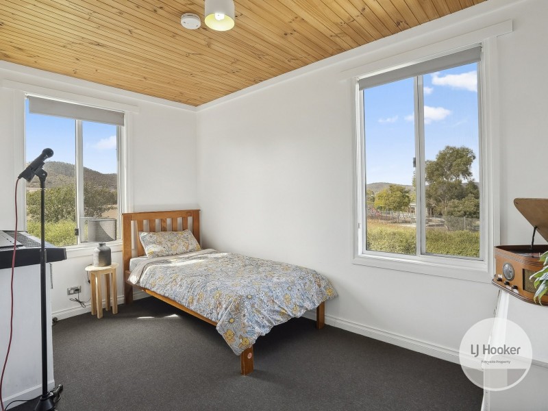 23 Hookey Place, Rokeby TAS 7019