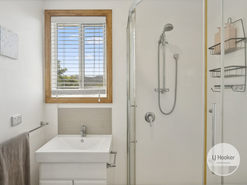 23 Hookey Place, Rokeby TAS 7019