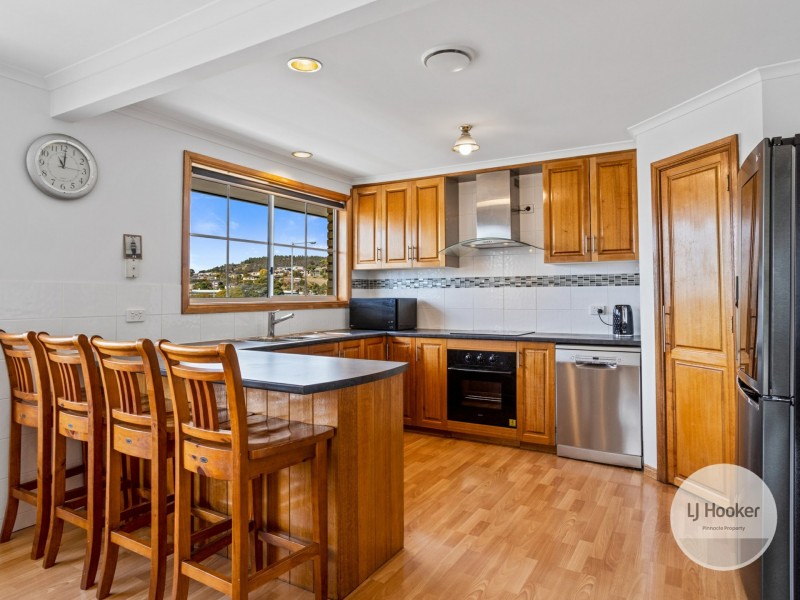 23 Chardonnay Drive, Berriedale TAS 7011