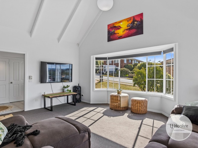 23 Chardonnay Drive, Berriedale TAS 7011