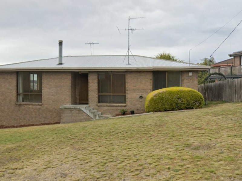 50 Lake Vue Parade, Midway Point TAS 7171