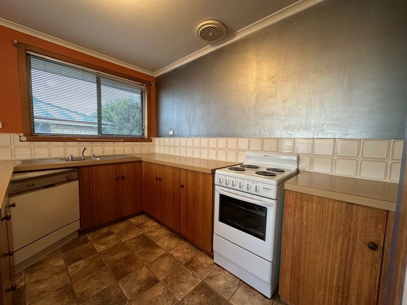 50 Lake Vue Parade, Midway Point TAS 7171