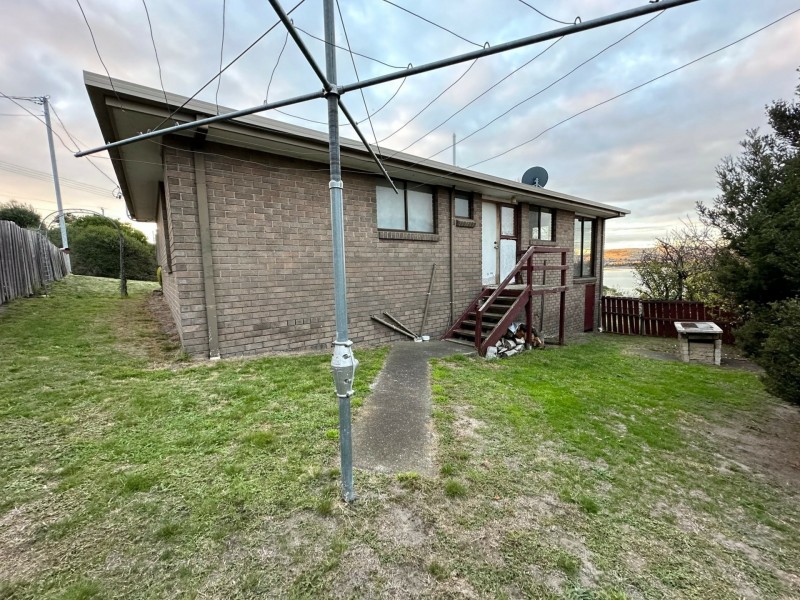 50 Lake Vue Parade, Midway Point TAS 7171