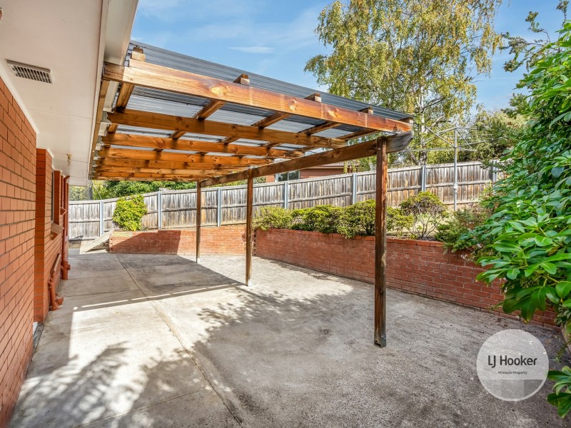 2 Calder Crescent, Blackmans Bay TAS 7052