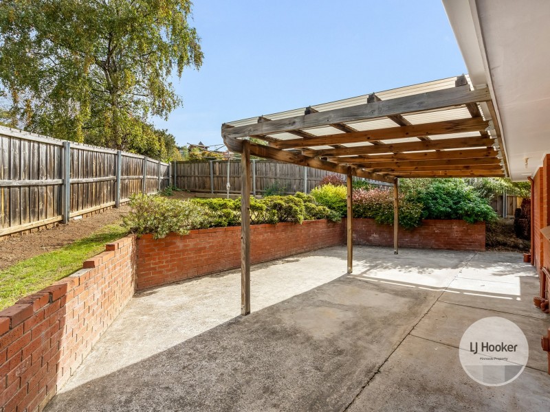 2 Calder Crescent, Blackmans Bay TAS 7052