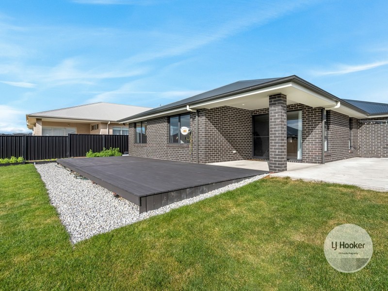 5 Fermoy Crescent, Howrah TAS 7018