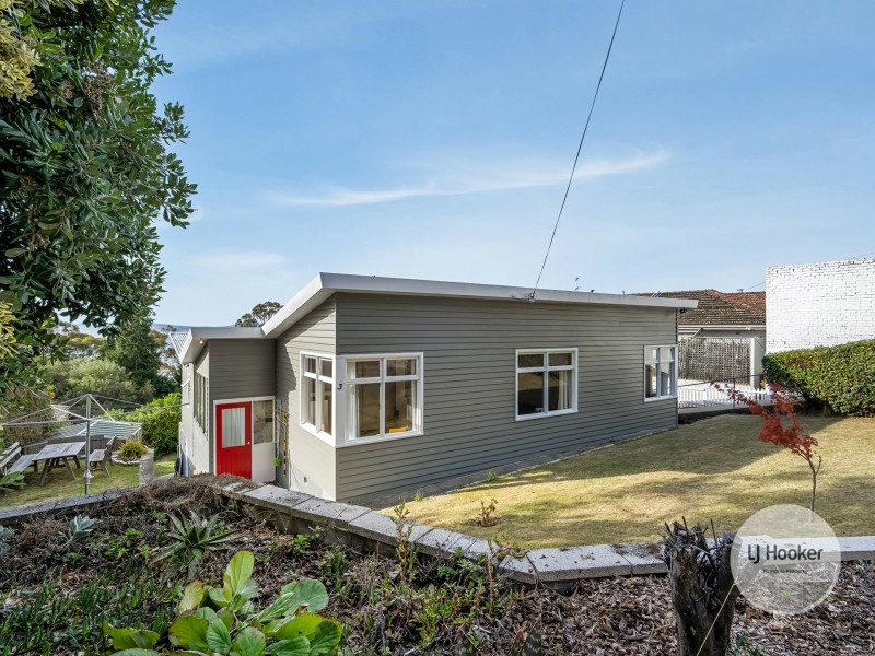 3 Elandra Road, Taroona TAS 7053