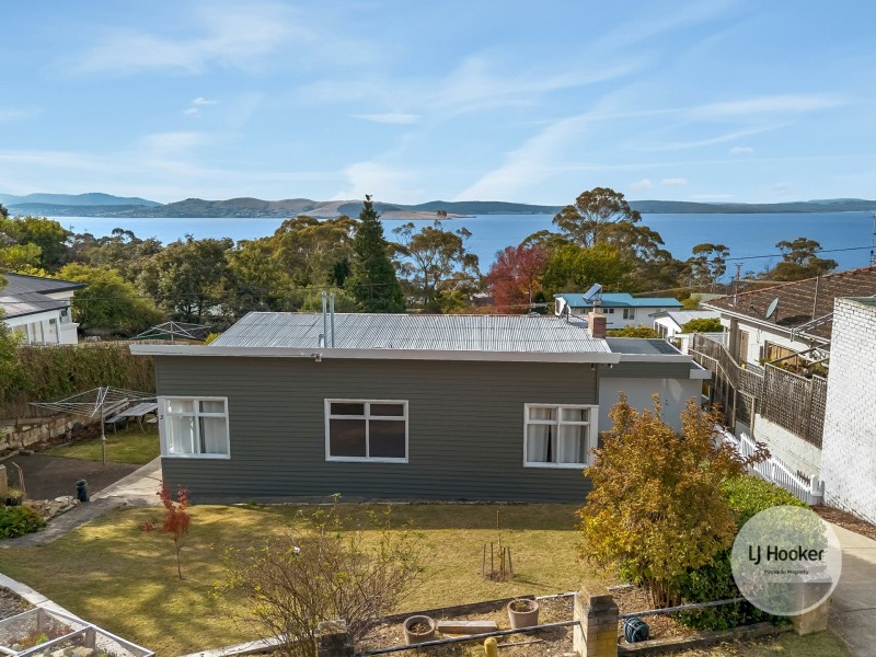 3 Elandra Road, Taroona TAS 7053