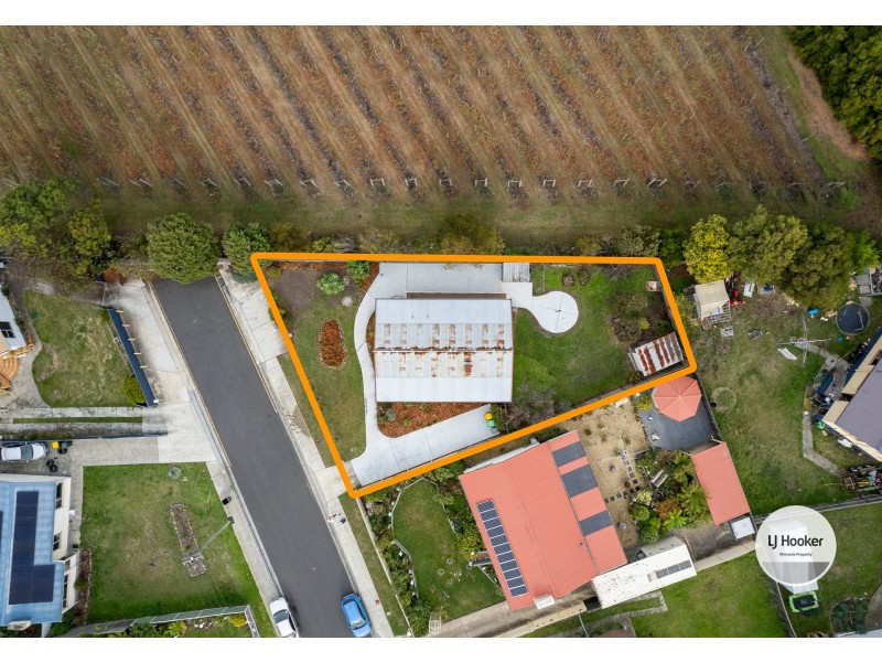 14 Yoora Street, Berriedale TAS 7011