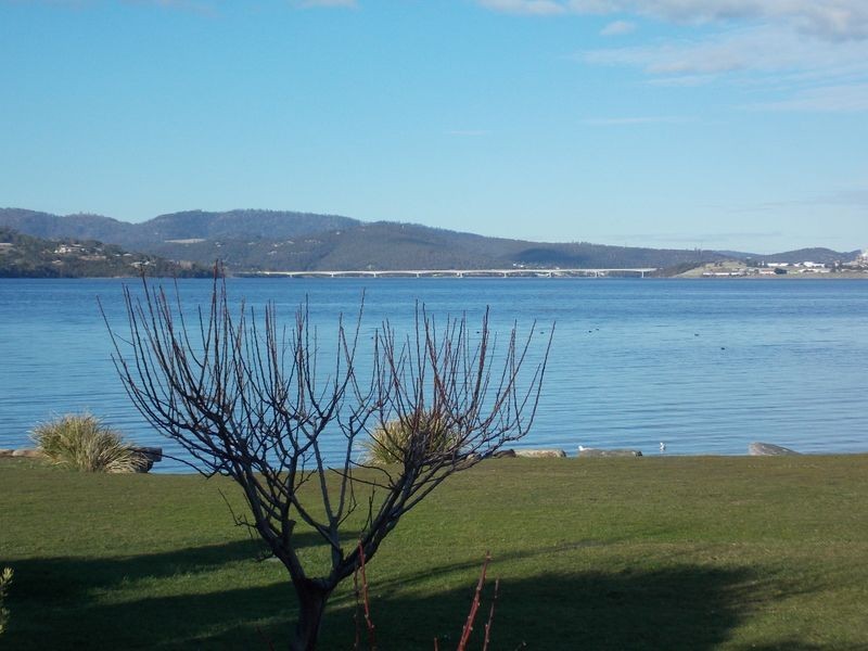 23 Connewarre Crescent, Berriedale TAS 7011