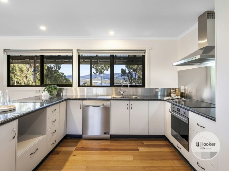 5 Jessica Court, Howden TAS 7054