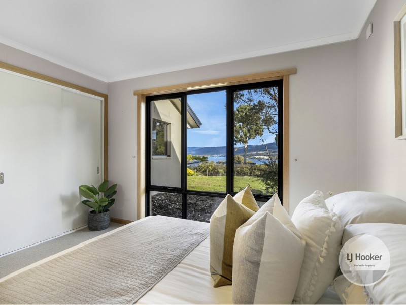 5 Jessica Court, Howden TAS 7054