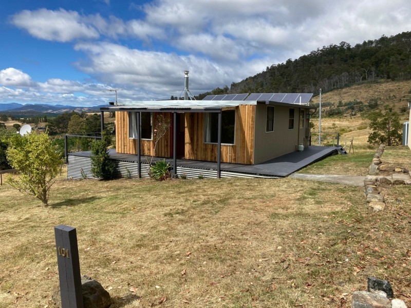 101 Hall Road, Fentonbury TAS 7140