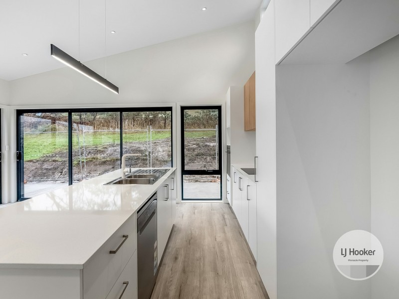 8a Roebuck Street, Warrane TAS 7018