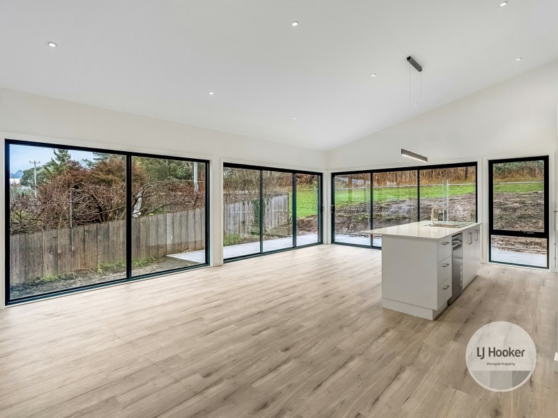 8a Roebuck Street, Warrane TAS 7018
