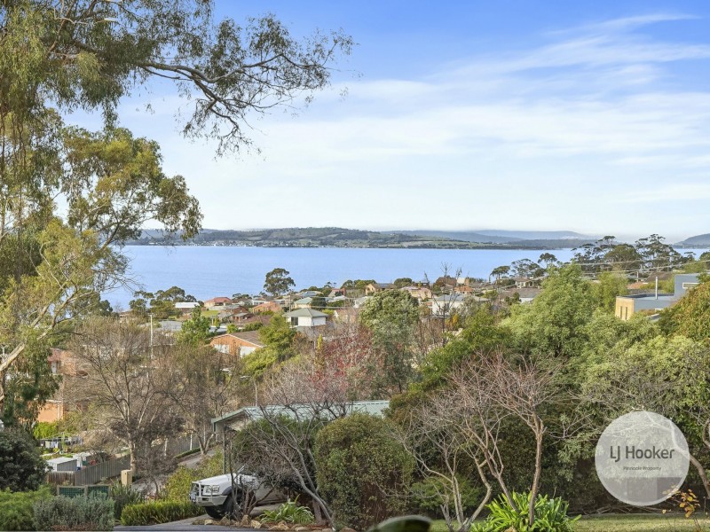 2 Tanina Mews, Kingston Beach TAS 7050