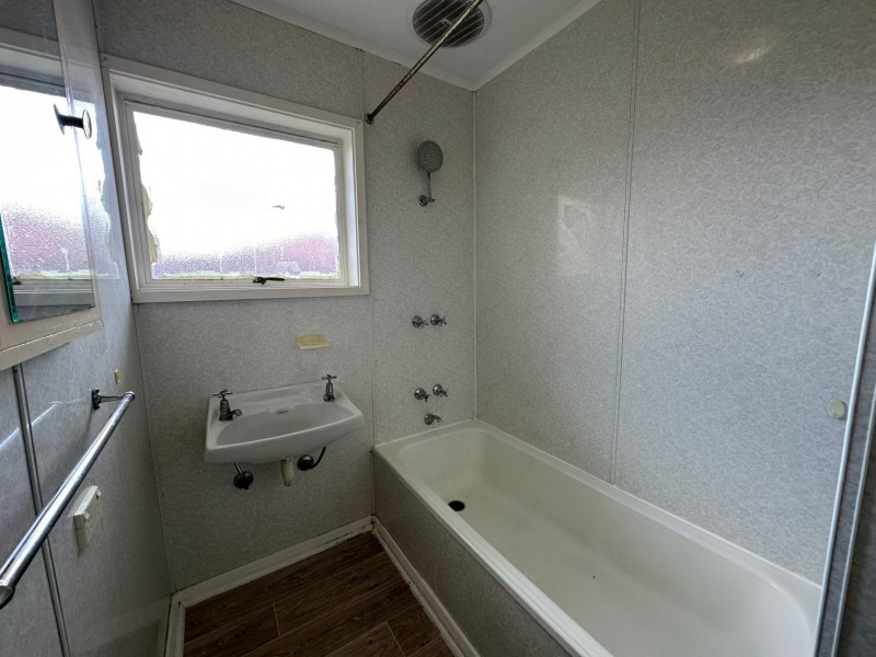 25 Gregson Avenue, New Town TAS 7008