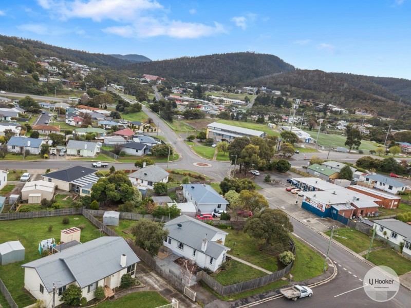 80 Bass Street, Warrane TAS 7018