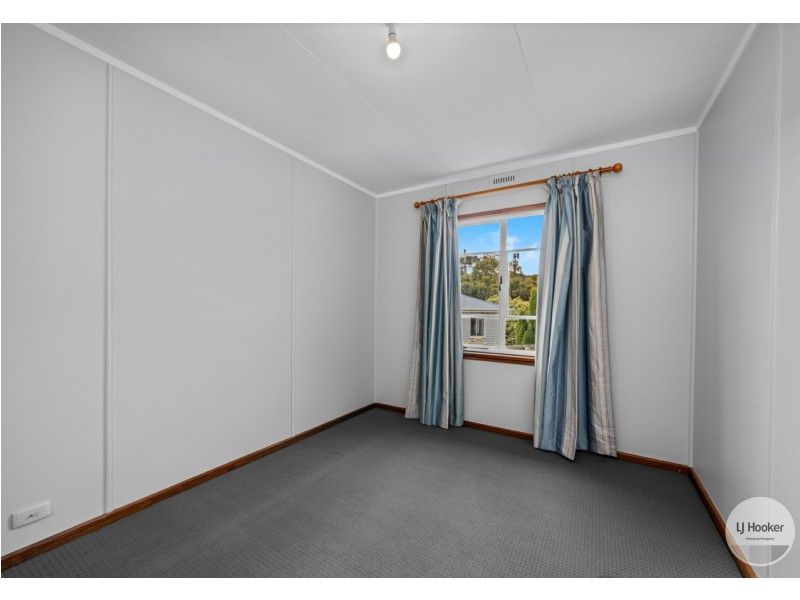 80 Bass Street, Warrane TAS 7018