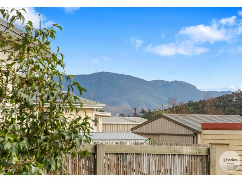 80 Bass Street, Warrane TAS 7018