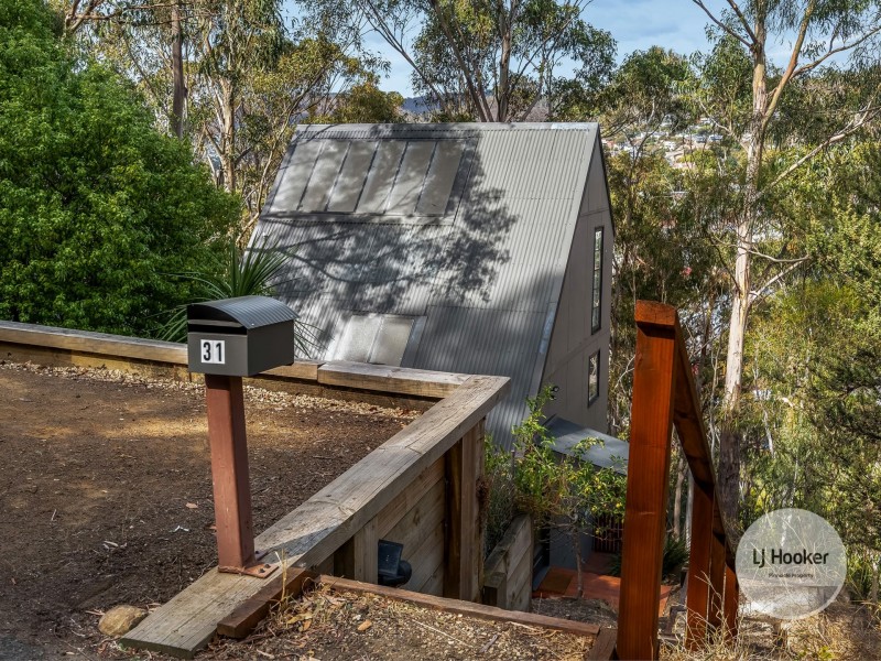 31 Liverpool Crescent, West Hobart TAS 7000