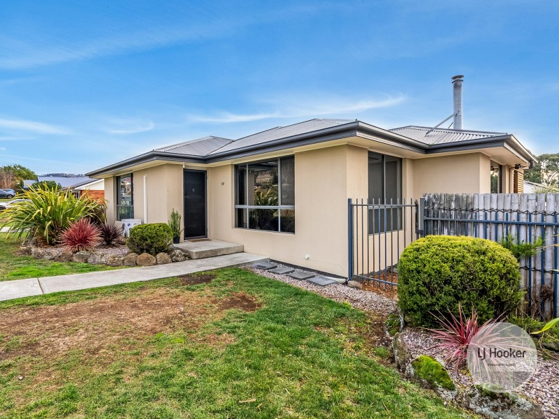 19 Gateway Drive, New Norfolk TAS 7140