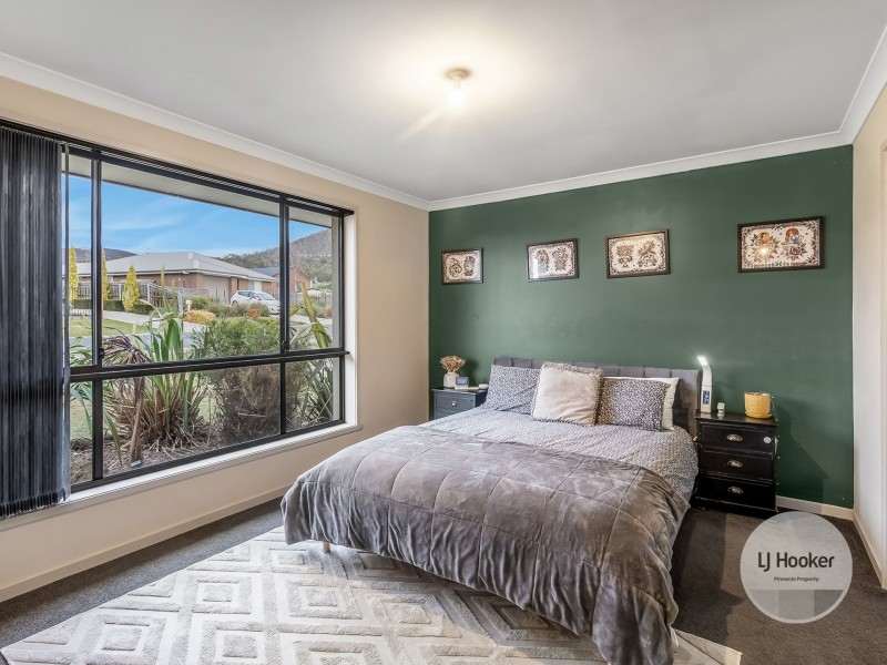 19 Gateway Drive, New Norfolk TAS 7140