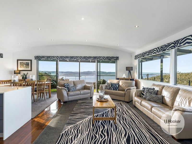 79 Hillcrest Road, Tolmans Hill TAS 7007