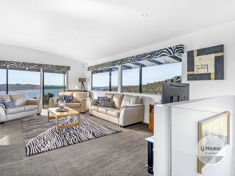 79 Hillcrest Road, Tolmans Hill TAS 7007