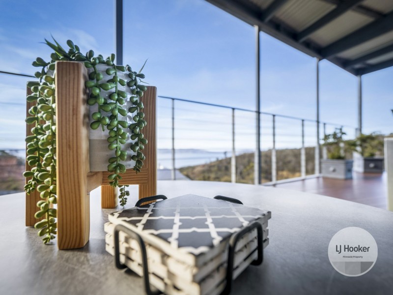 79 Hillcrest Road, Tolmans Hill TAS 7007