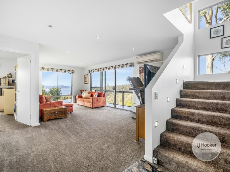 79 Hillcrest Road, Tolmans Hill TAS 7007