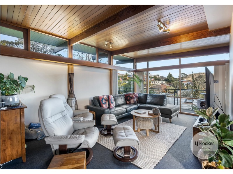 33 Begonia Street, Lindisfarne TAS 7015