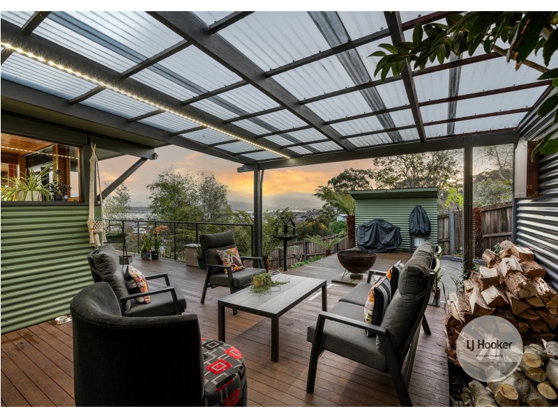 33 Begonia Street, Lindisfarne TAS 7015