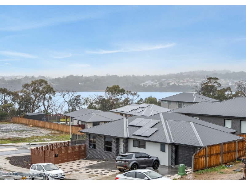 43 Stony Point Drive, Austins Ferry TAS 7011