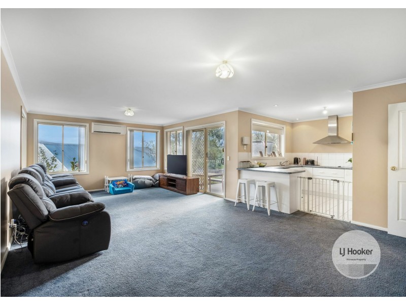 18 Brendan Crescent, Austins Ferry TAS 7011