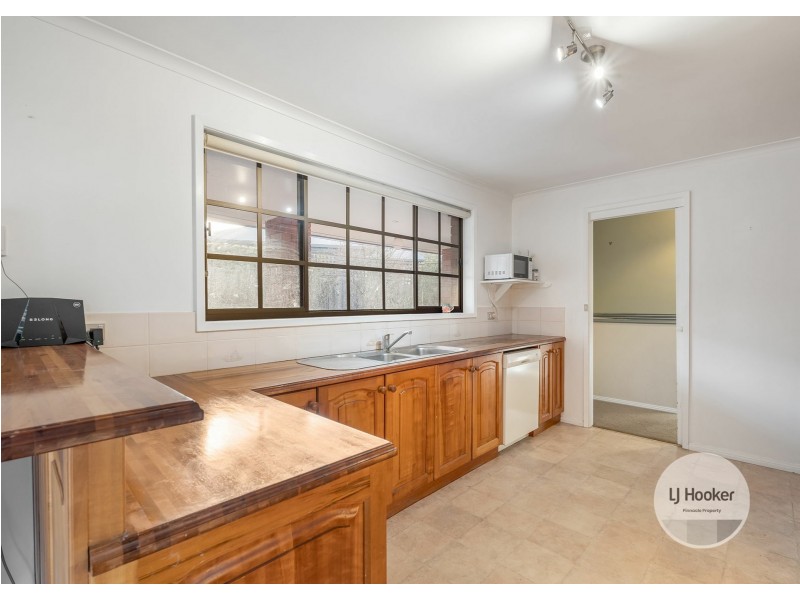 35 Chardonnay Drive, Berriedale TAS 7011