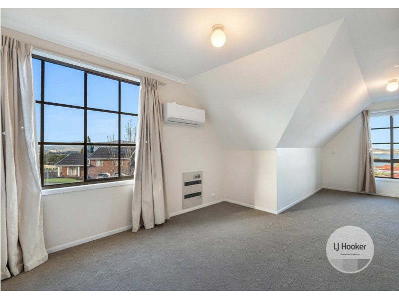 35 Chardonnay Drive, Berriedale TAS 7011