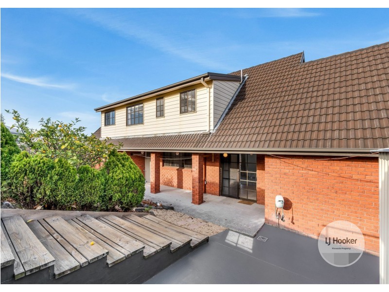 35 Chardonnay Drive, Berriedale TAS 7011