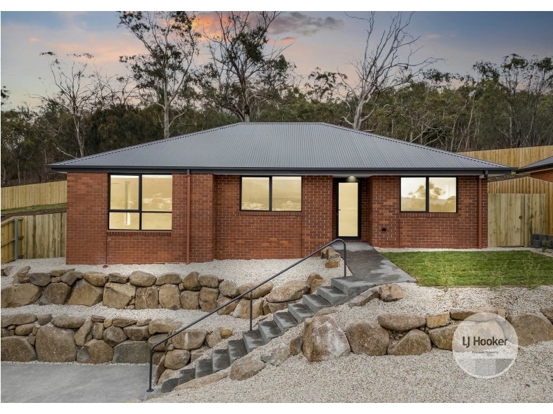 11 Fryett Drive, Claremont TAS 7011