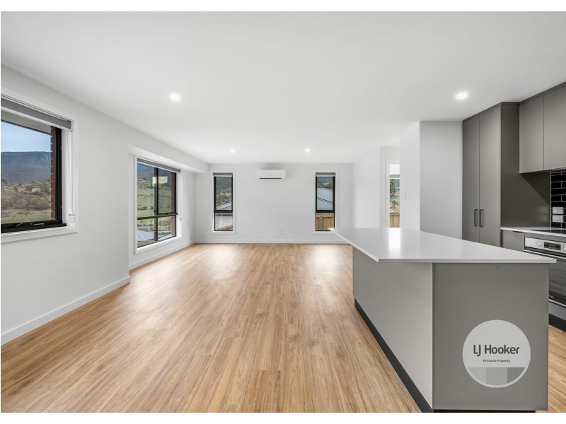 11 Fryett Drive, Claremont TAS 7011