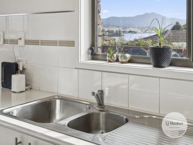 16 Blackstone Drive, Old Beach TAS 7017