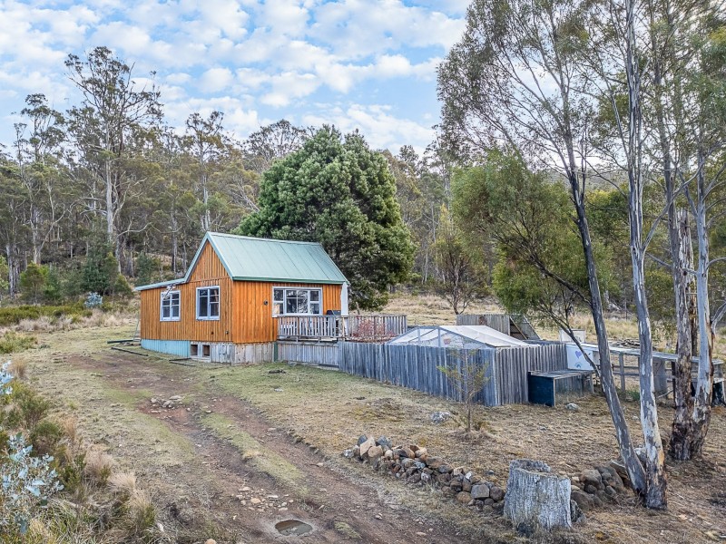 142 Millers Road, Lachlan TAS 7140