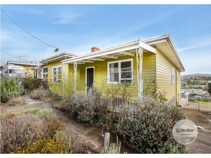 13 Sharland Avenue, New Norfolk TAS 7140