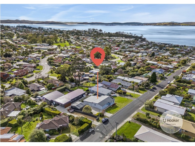 39 Garnett Street, Blackmans Bay TAS 7052