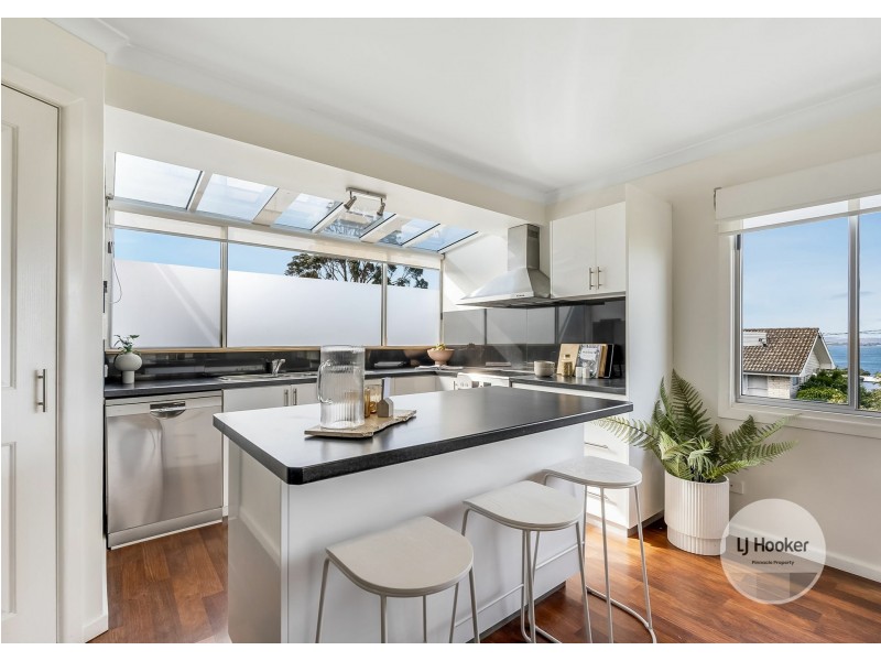 39 Garnett Street, Blackmans Bay TAS 7052