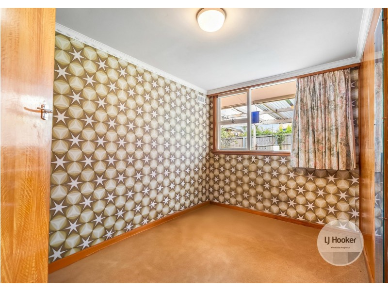 11 Esplanade, Lindisfarne TAS 7015